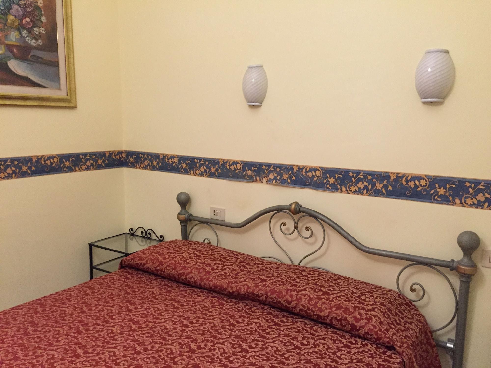 Philia Hotell 3*